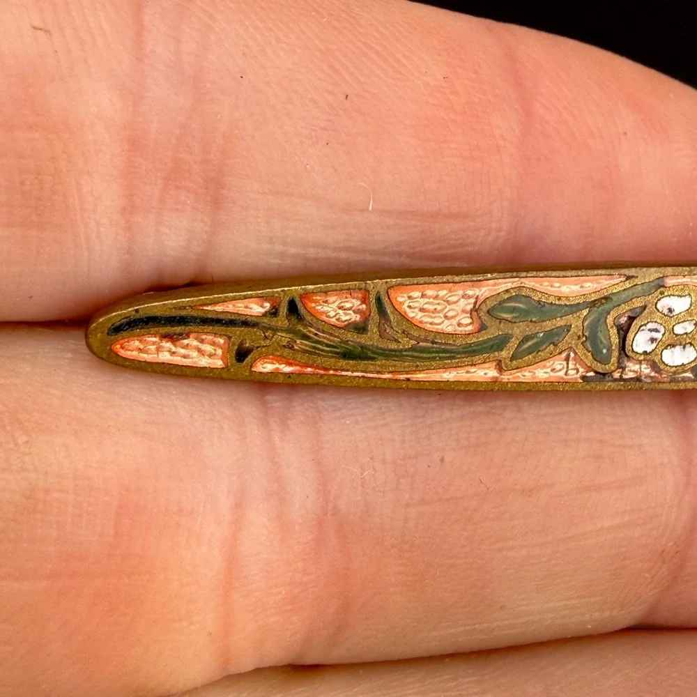 Vintage Enamel Bar Brooch Gold Tone‎ Flower